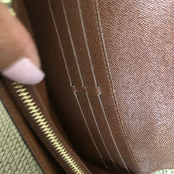 Louis Vuitton monogram wallet - Picture 13 of 16
